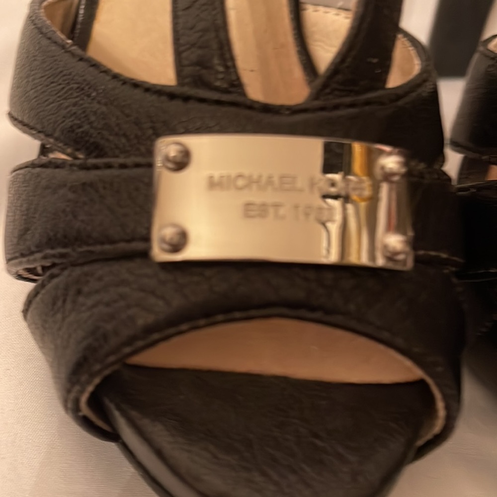 Michael Kors heels - Picture 6 of 7